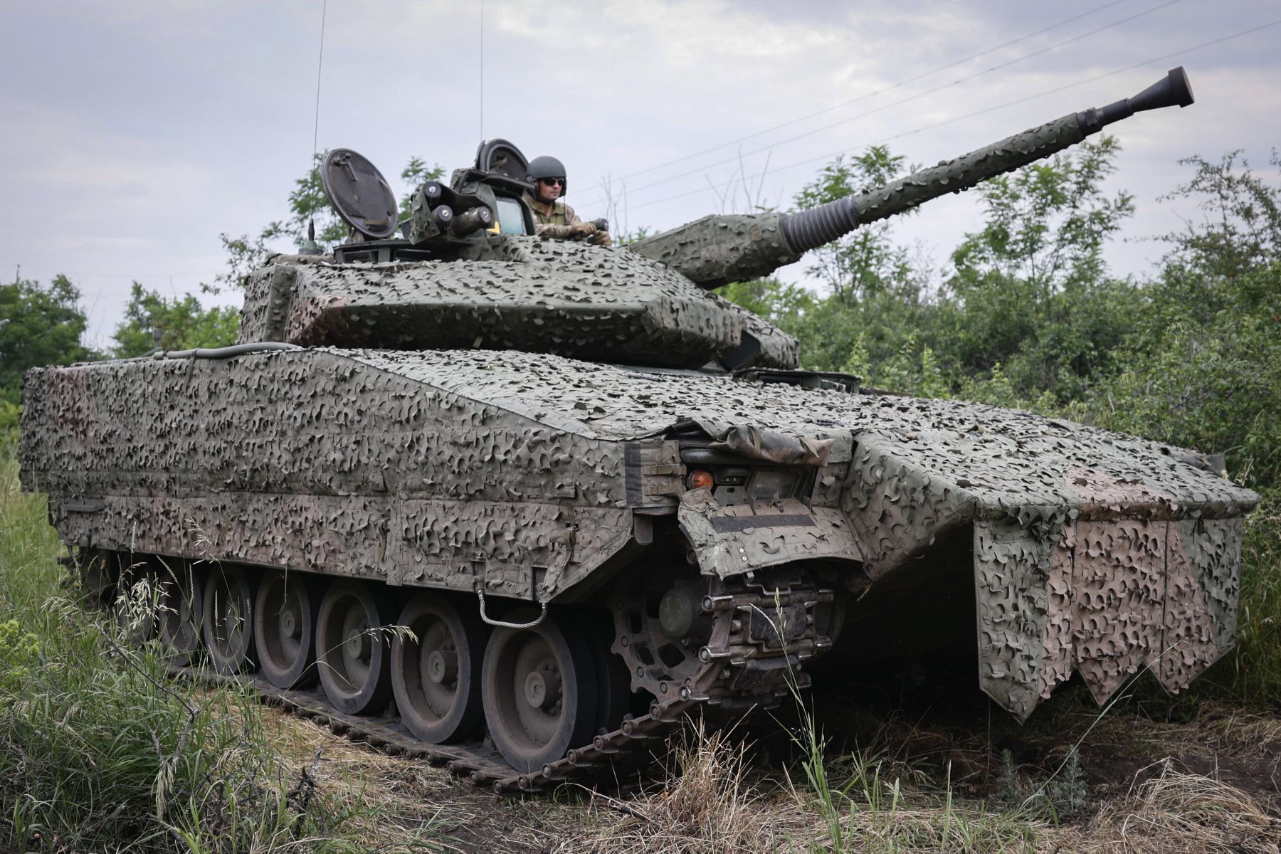 Az orosz védvonalak felpuhítása az ukrán cél