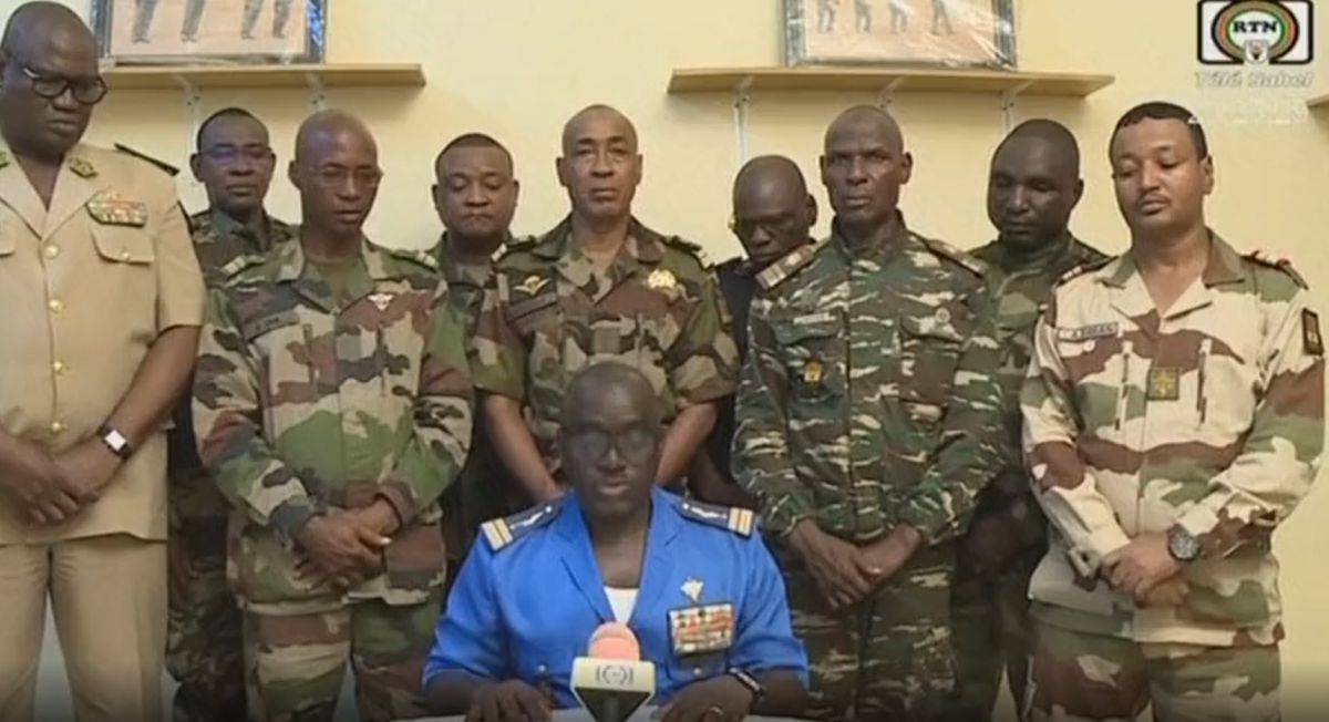 Távozott a francia nagykövet Nigerből