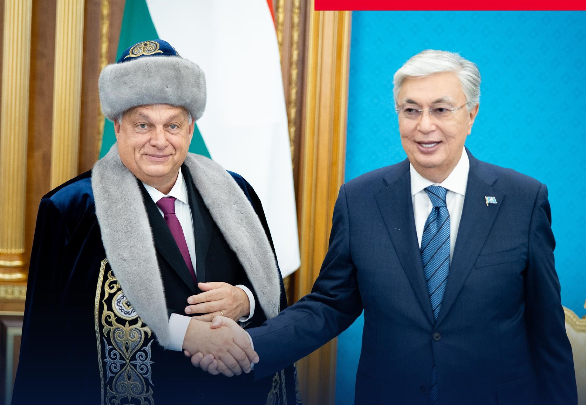 Kazah kucsmában pózolt Orbán Viktor