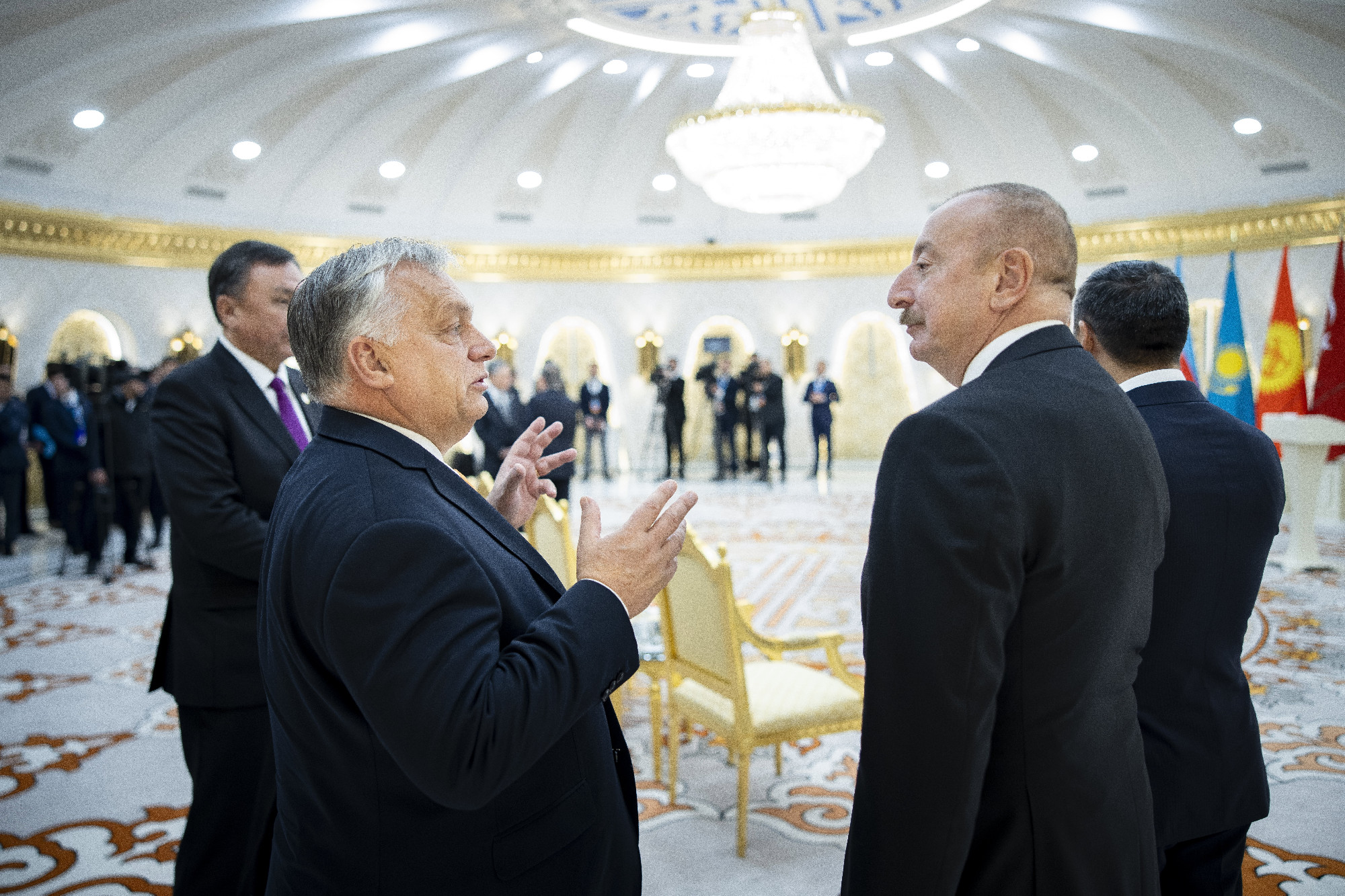 Orbán Viktor sok sikert kívánt az azeri elnöknek „a karabahi újjáépítéshez”