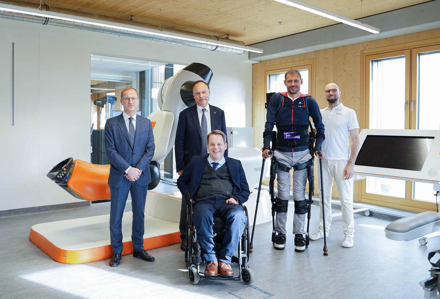 Robotokat is használnak Bécs új mozgásszervi rehabilitációs központjában