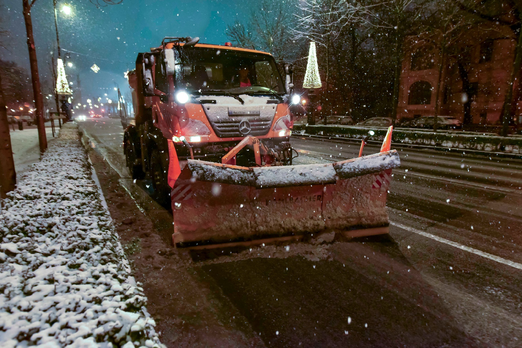 Karácsony Gergely a fővárosi hóhelyzetről: A bevethető teljes kapacitással dolgozunk