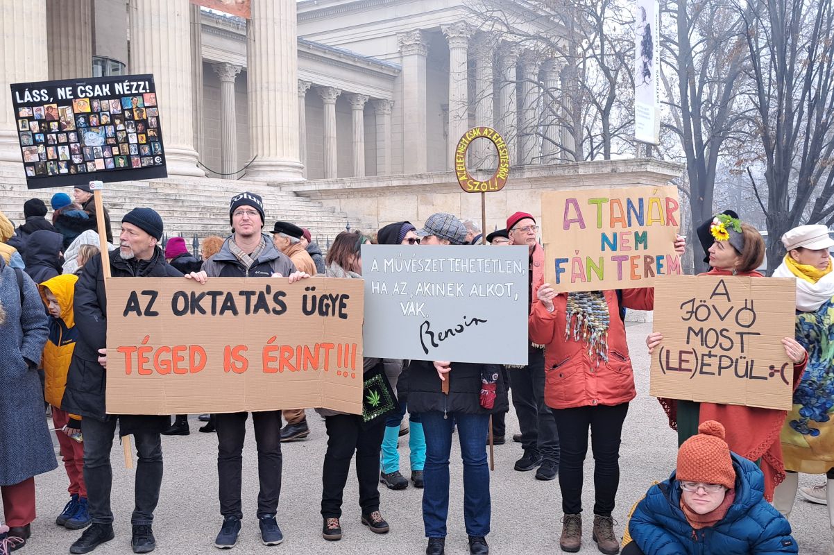 Eddig 64 ezer tanár vizsgázott és 246 bukott meg a NAT-vizsgán