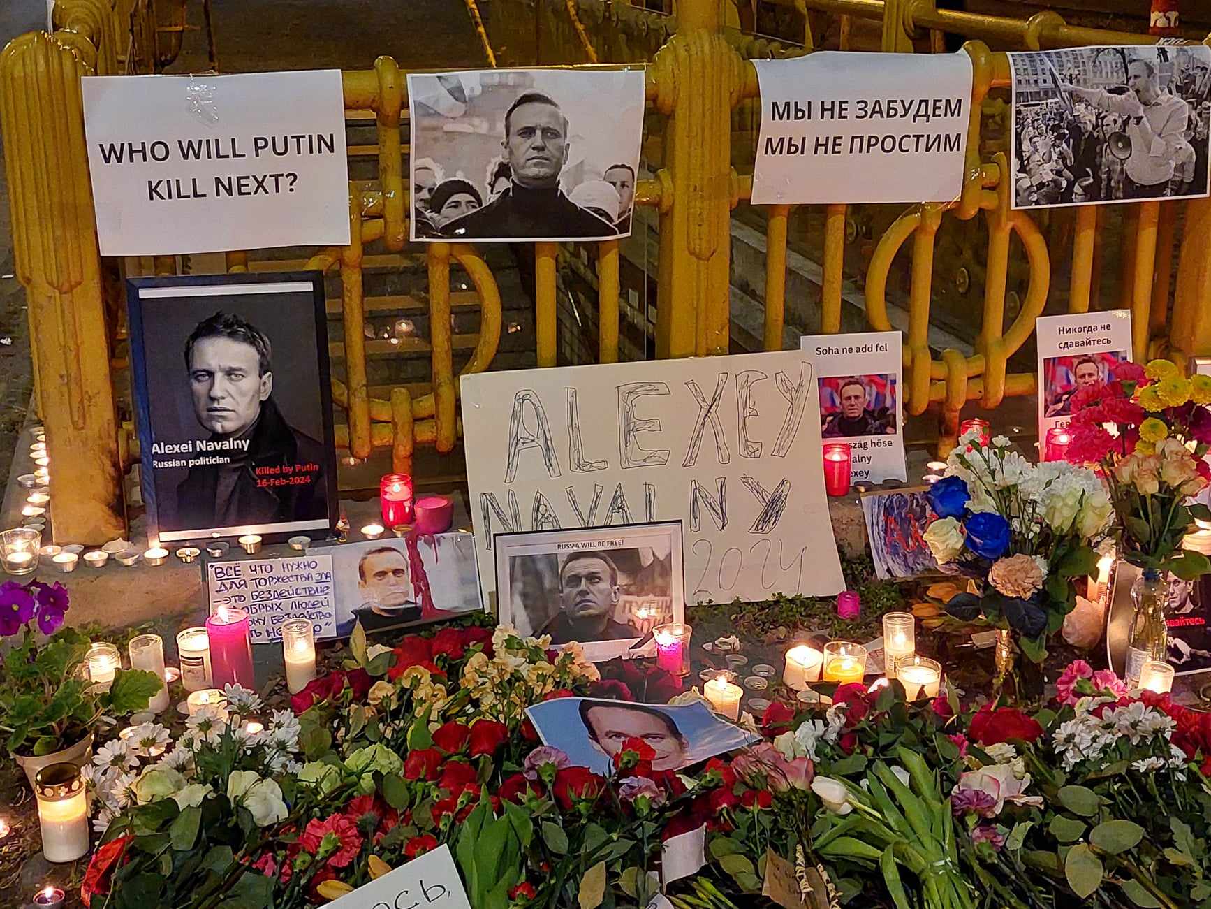 A fideszesek nem álltak fel Navalnij emlékére