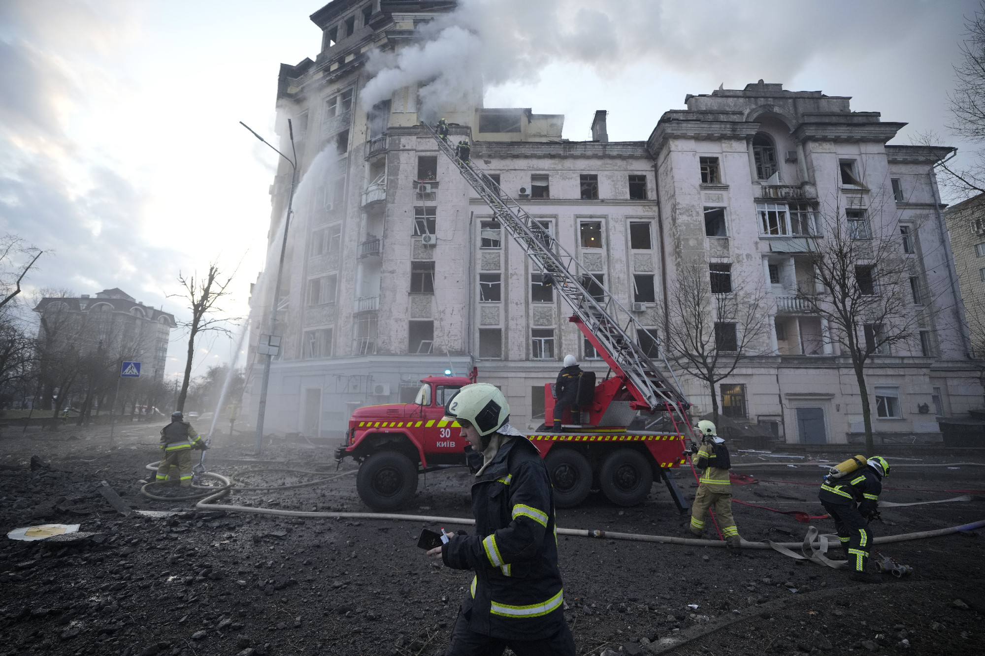 Negyvennégy nap után lőtték újra Kijevet az oroszok