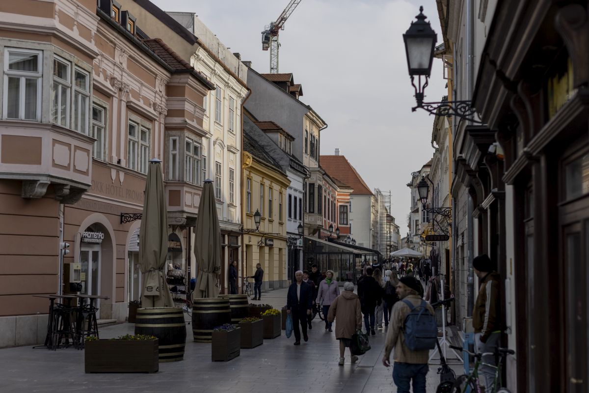 Győri helyzet: Pintér Bence puccsról beszél, Dézsi Csaba sem ért egyet a jogkörelvonással