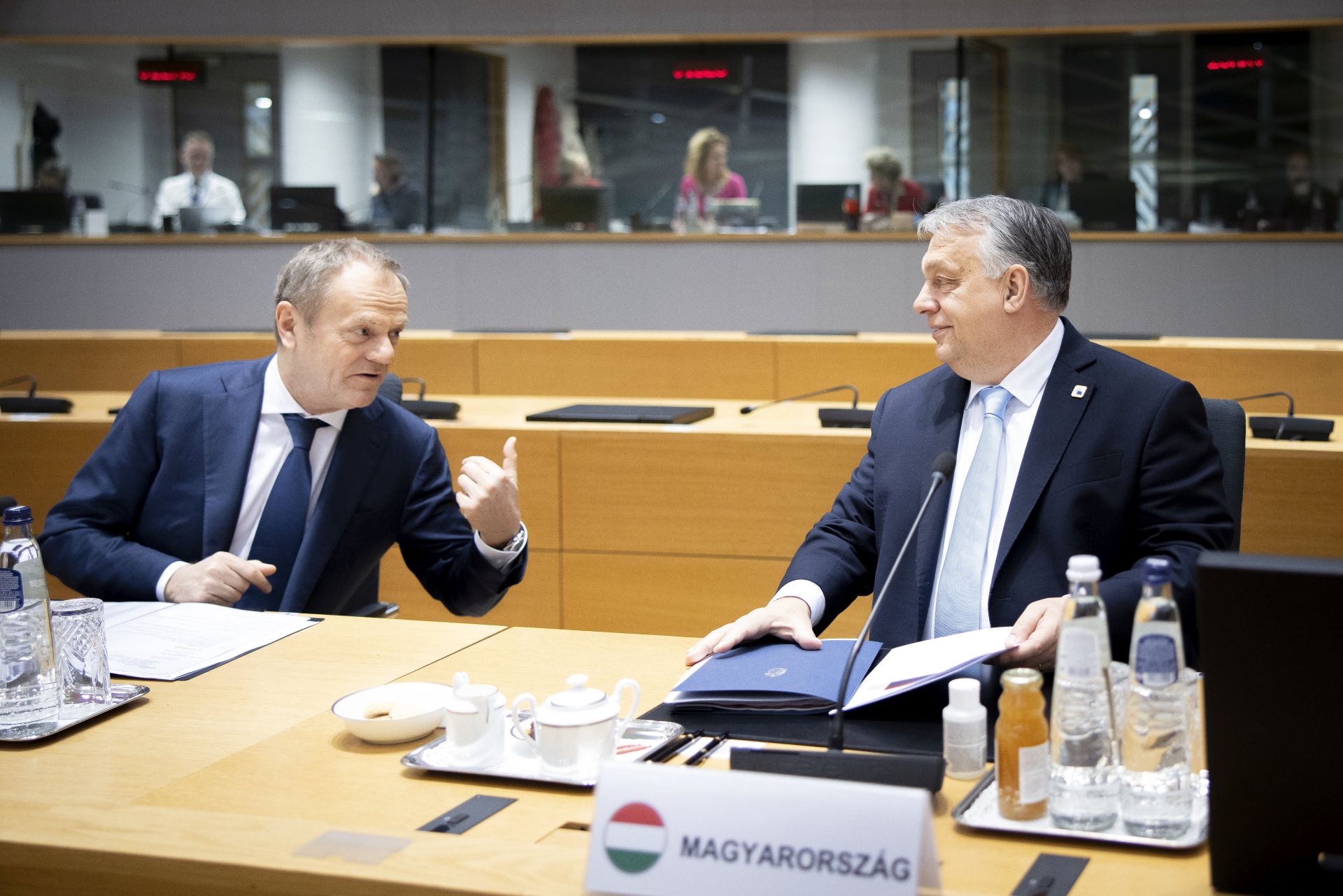 A lengyelek felálltak az uniós szégyenpadról, és ez rossz hír Orbánnak