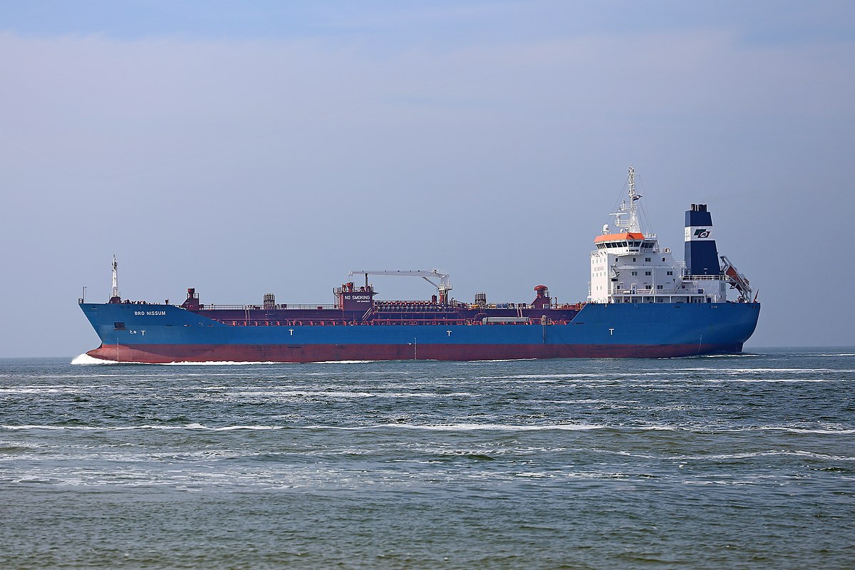 Olajszállító tartályhajót ért találat a Vörös-tengeren