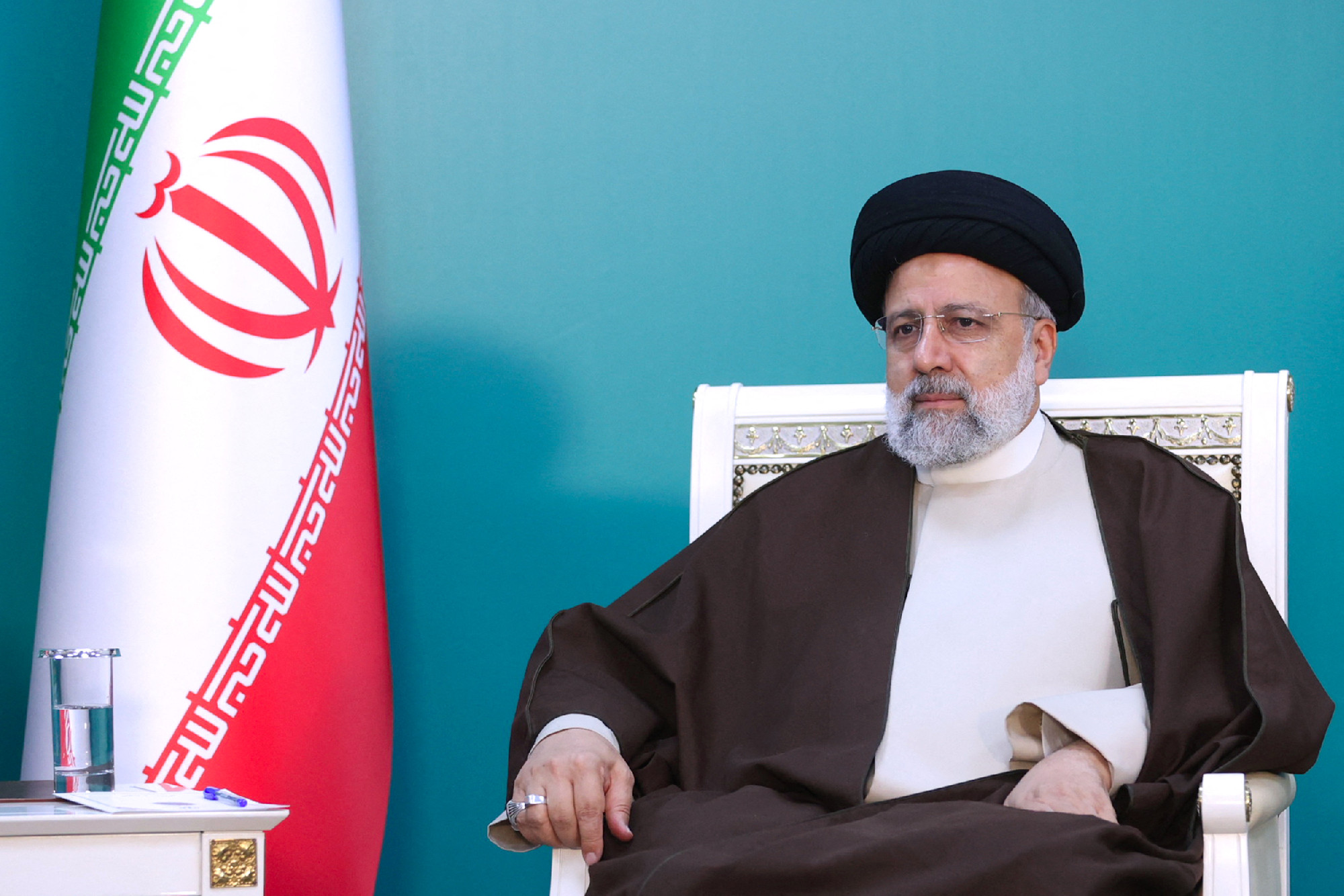 Kényszerleszállást hajthatott végre az iráni elnök helikoptere