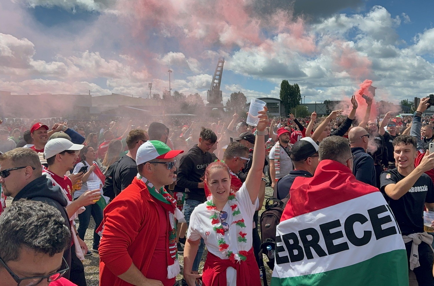 Cigányoztak a magyar szurkolók az Eb-n, büntetett az UEFA