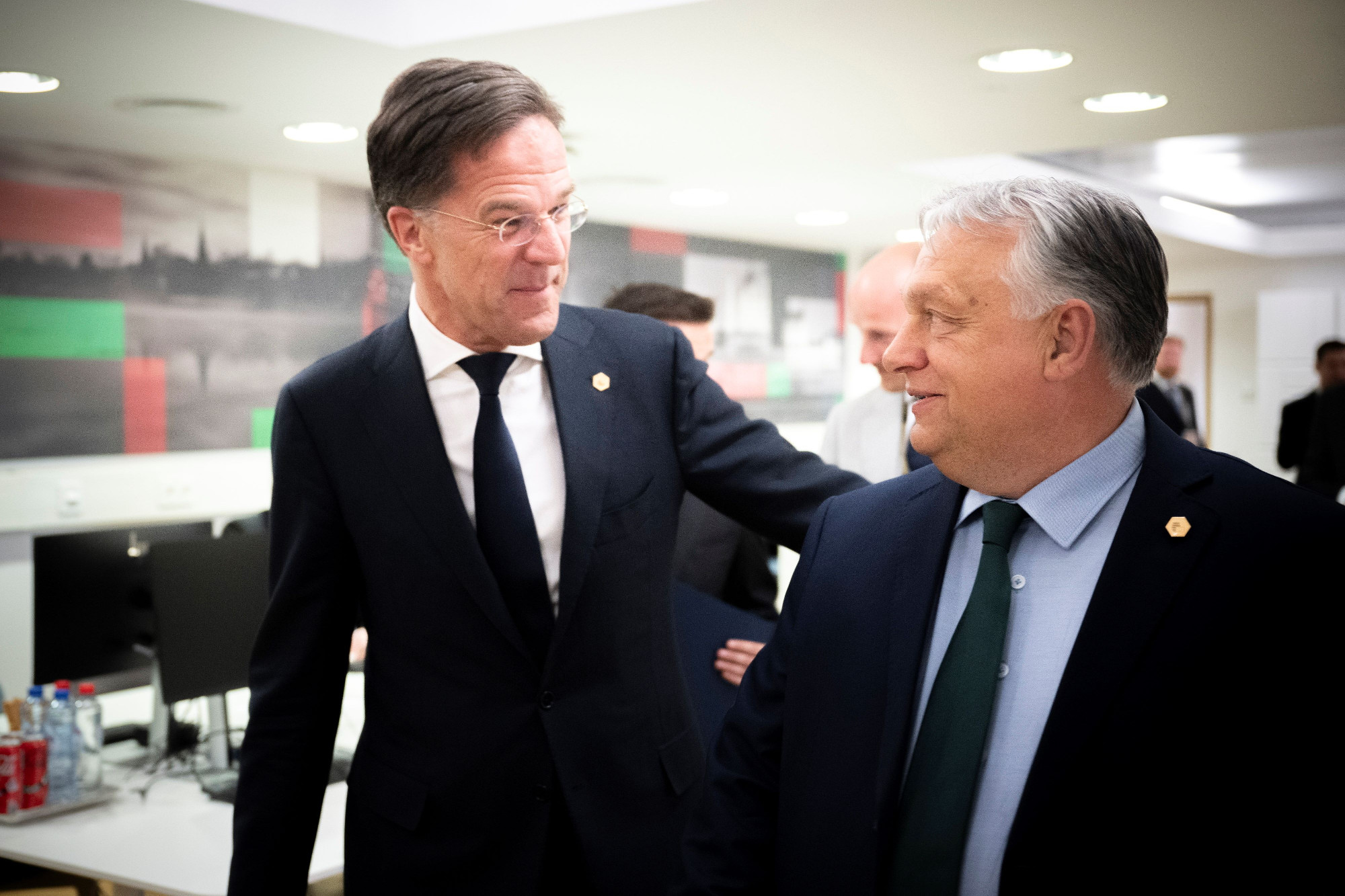 Komoly ajánlatot tehetett Orbán Viktornak Mark Rutte
