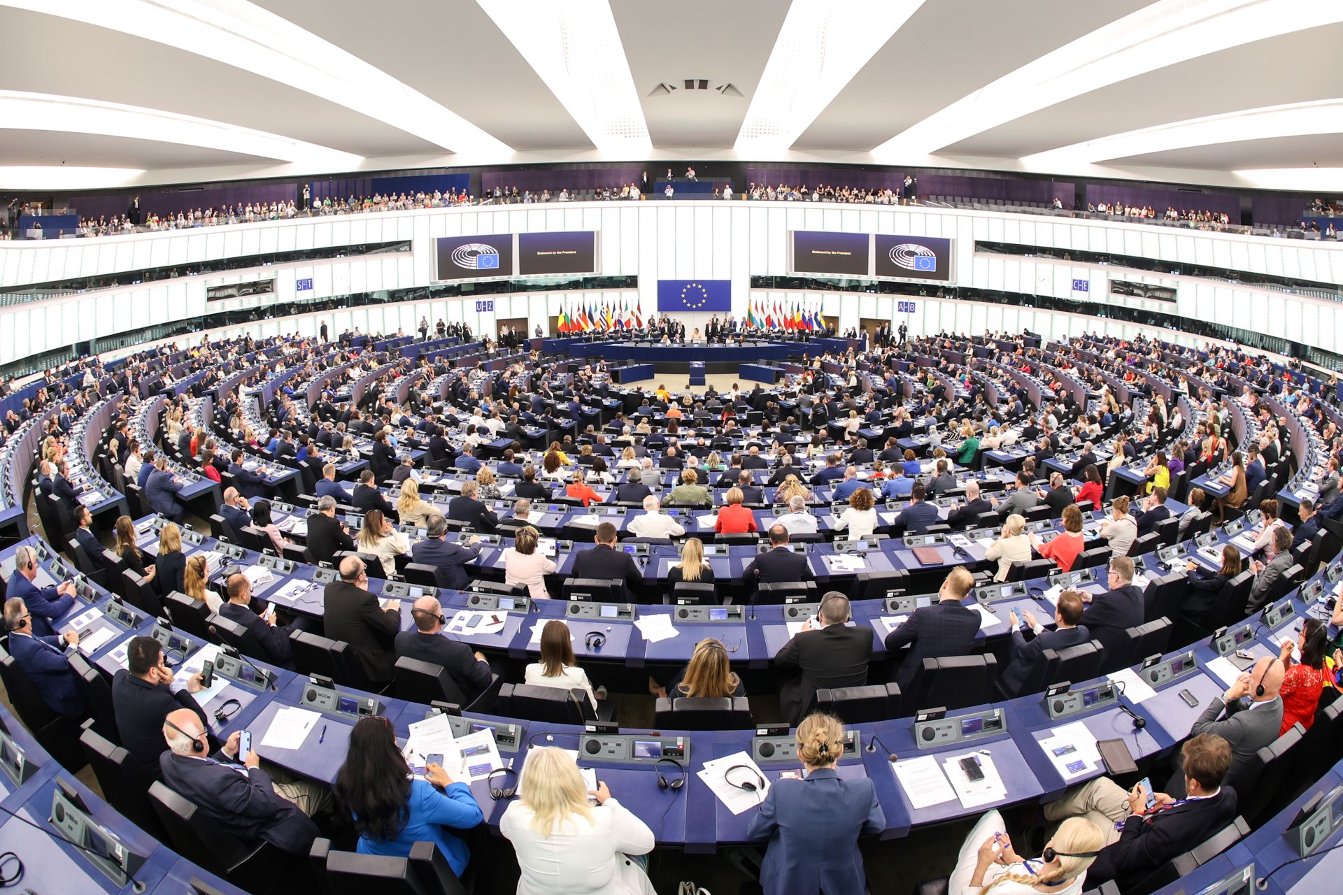 Itt a lista arról, hogy mely bizottságokba ülhet be Magyar Péter és a többi EP-képviselő