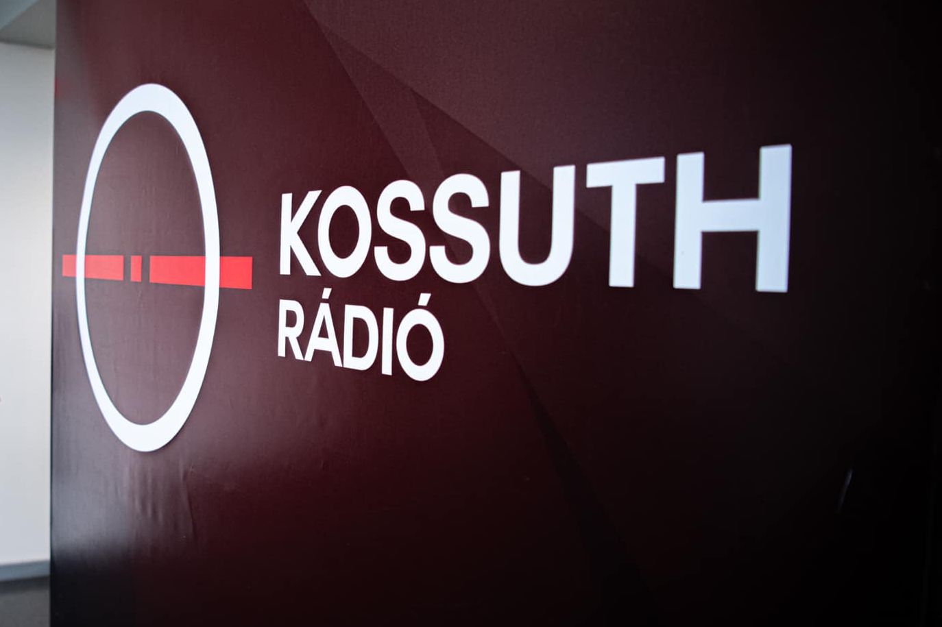 Kézigránáttal menne a Tisza Párthoz a Kossuth Rádió betelefonálója