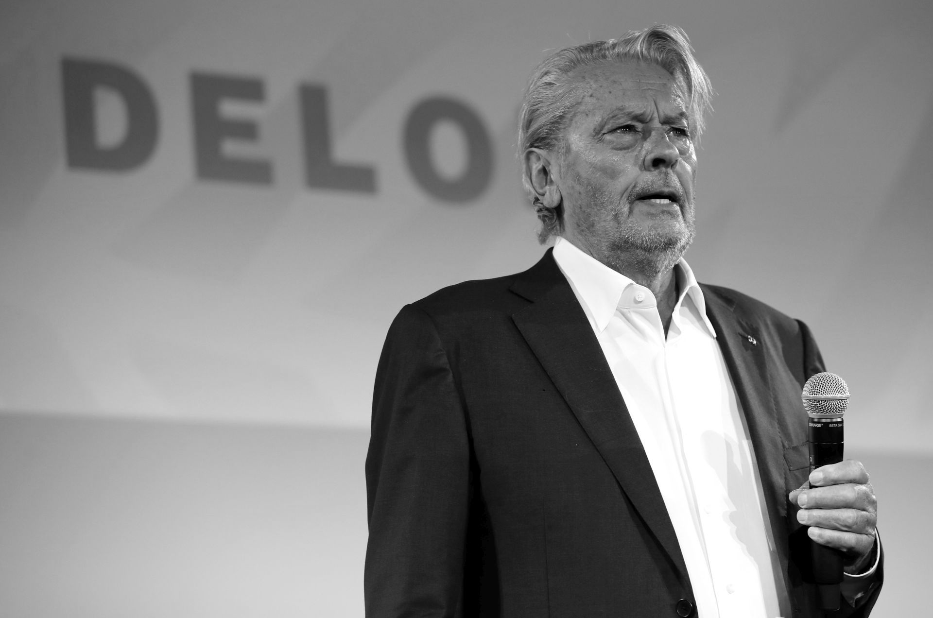 Meghalt Alain Delon