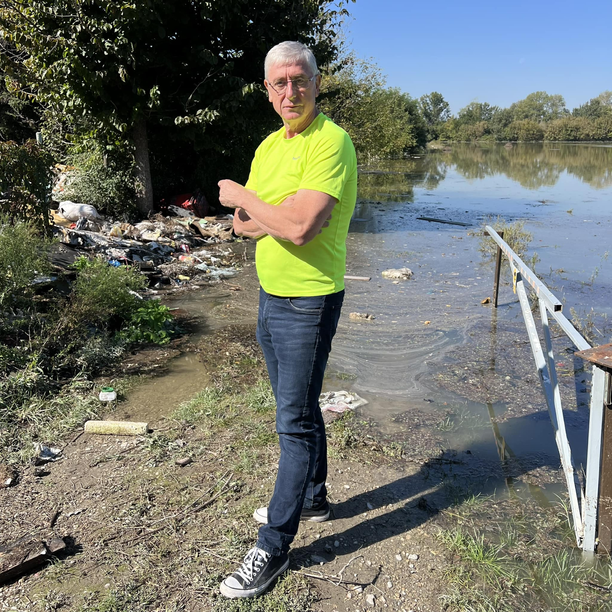 Gyurcsány Ferenc: 1500 köbméter „mocsok” áll a vízben