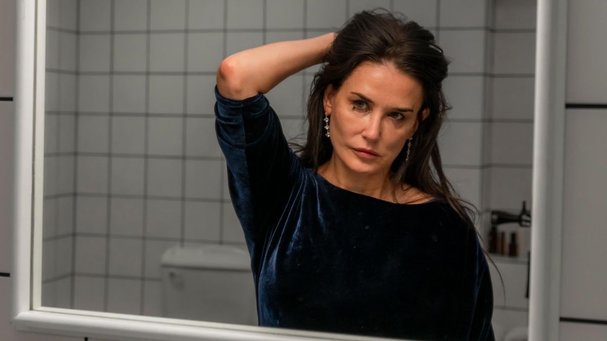 Demi Moore Oscar-gyanúsat alakít az év filozofikus sokkhorrorjában