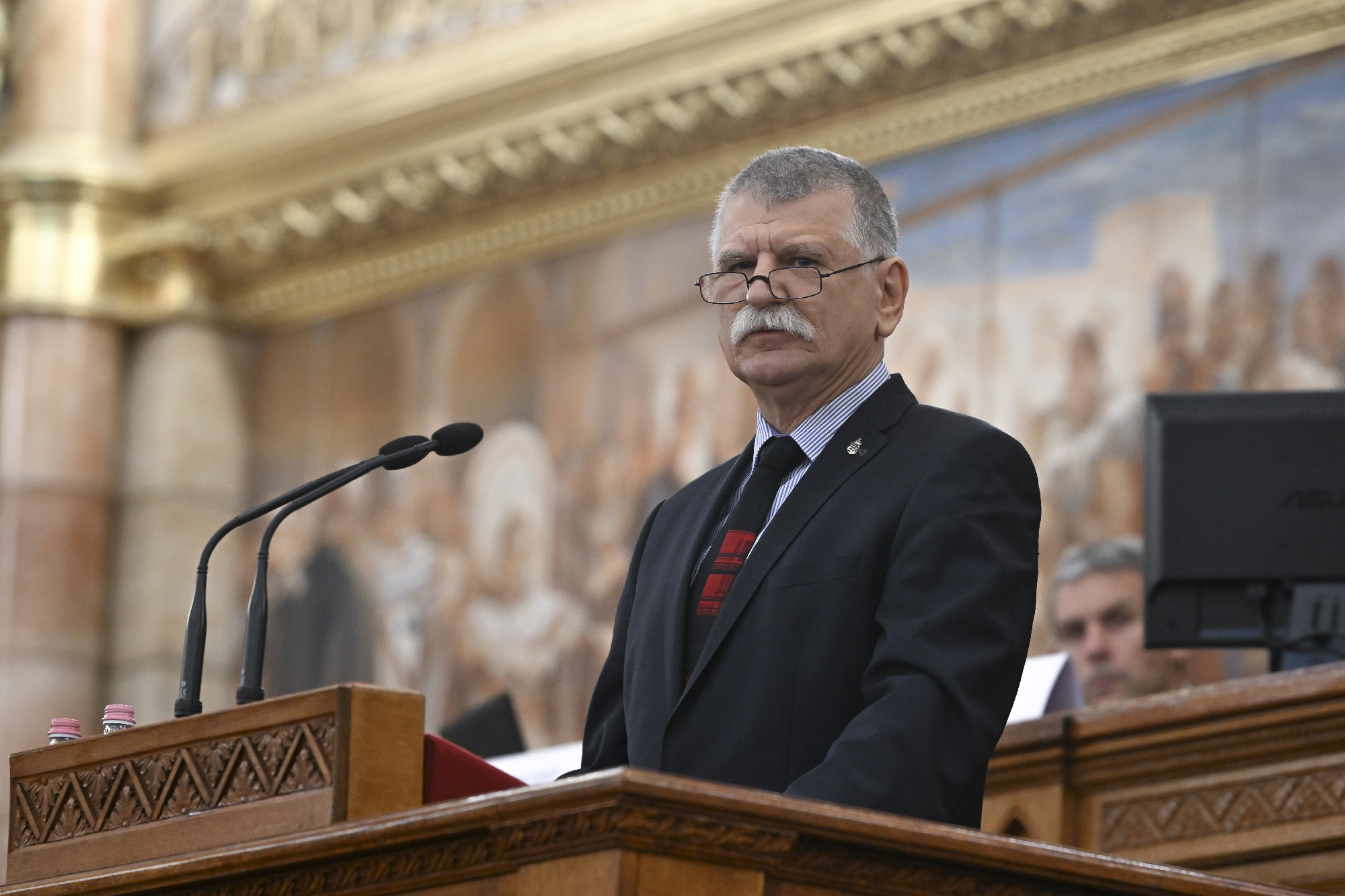 Kövér László Kínáról: Kapcsolatainkat az egymás ügyeibe való be nem avatkozás politikája jellemzi