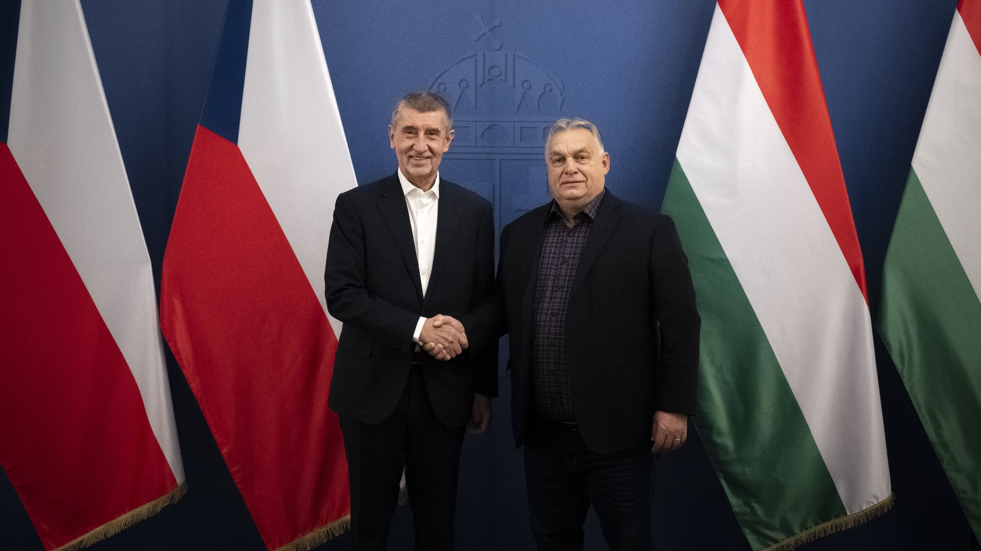 Cseh kormányfő: Andrej Babis ma Orbán Viktor politikáját valósítja meg Csehországban