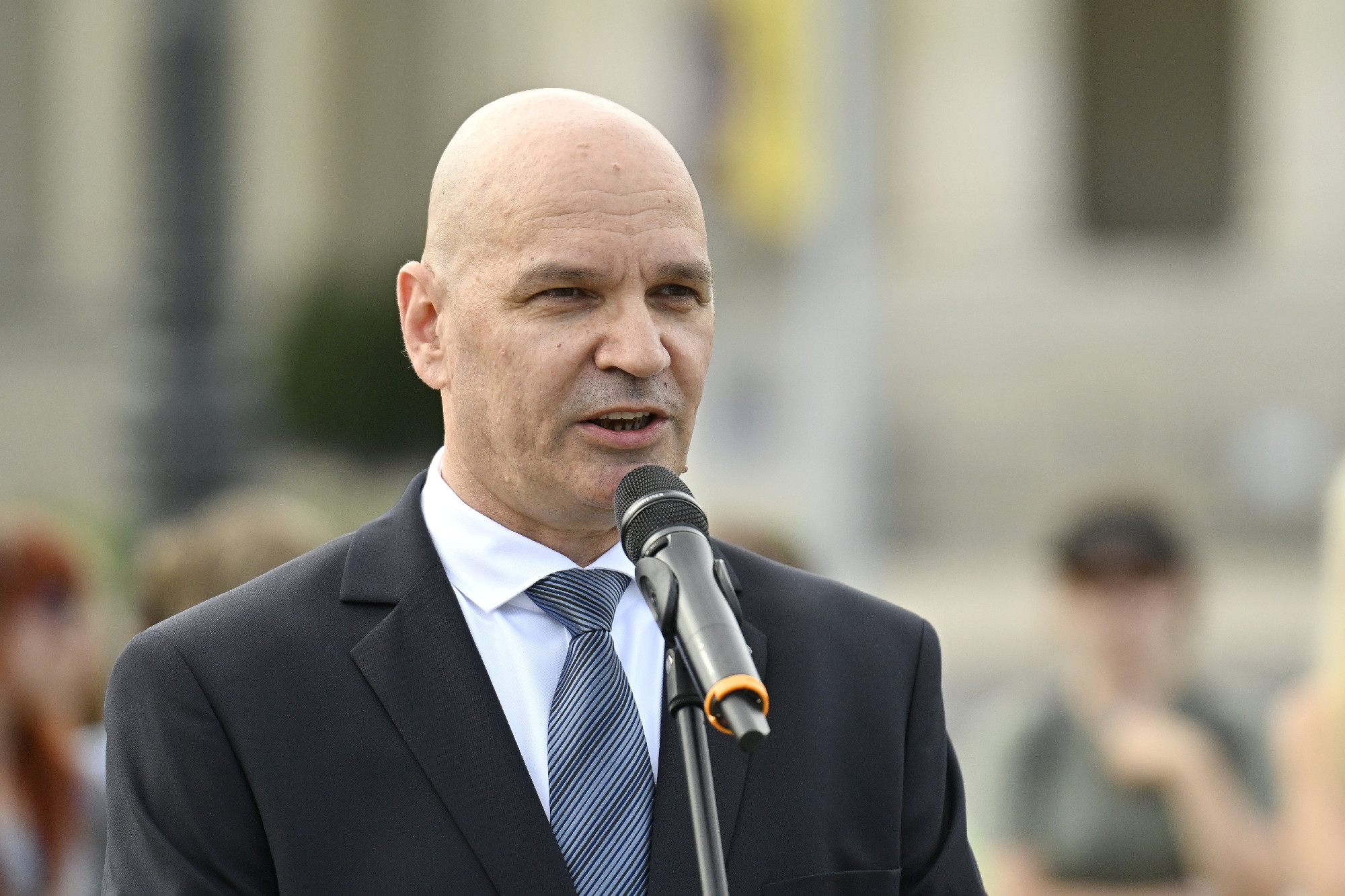 Leárulózta a külföldön letelepedő magyarokat a miniszteri biztos