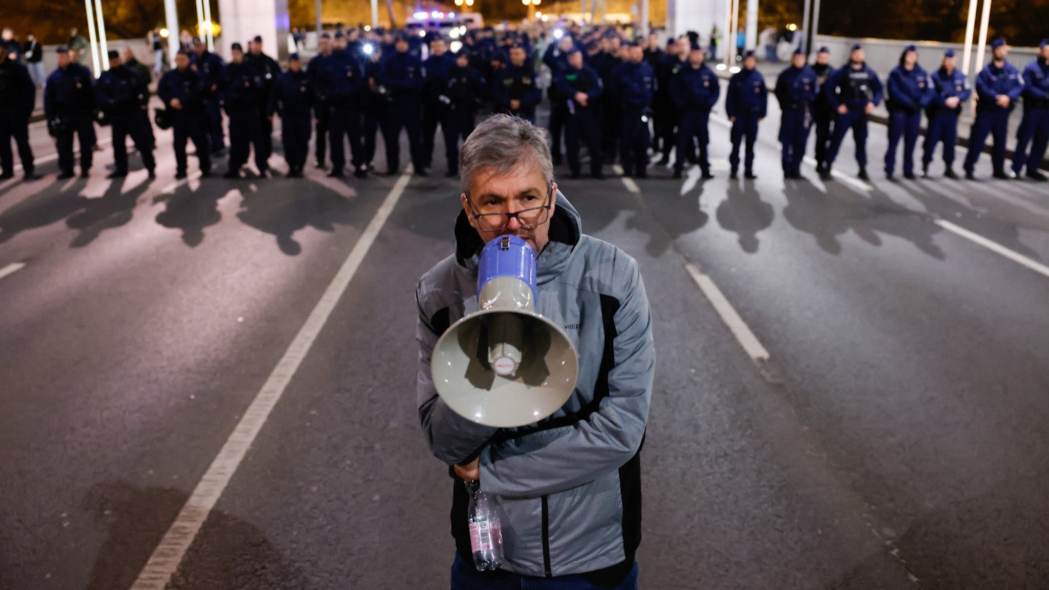 Eldőlt, hová szervez Hadházy Ákos tüntetést május elsejére