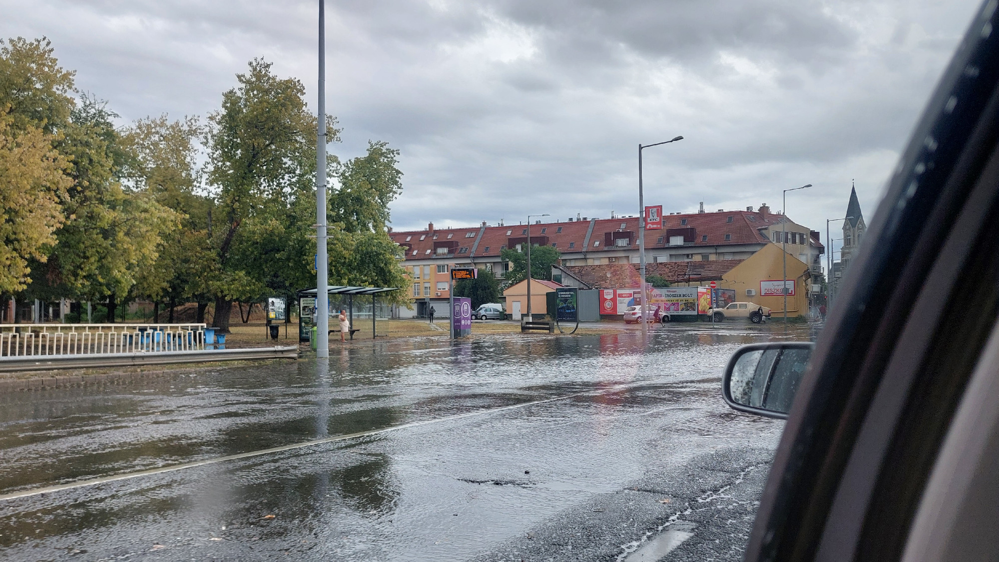 Volt, ahol egy havi eső esett egy nap alatt