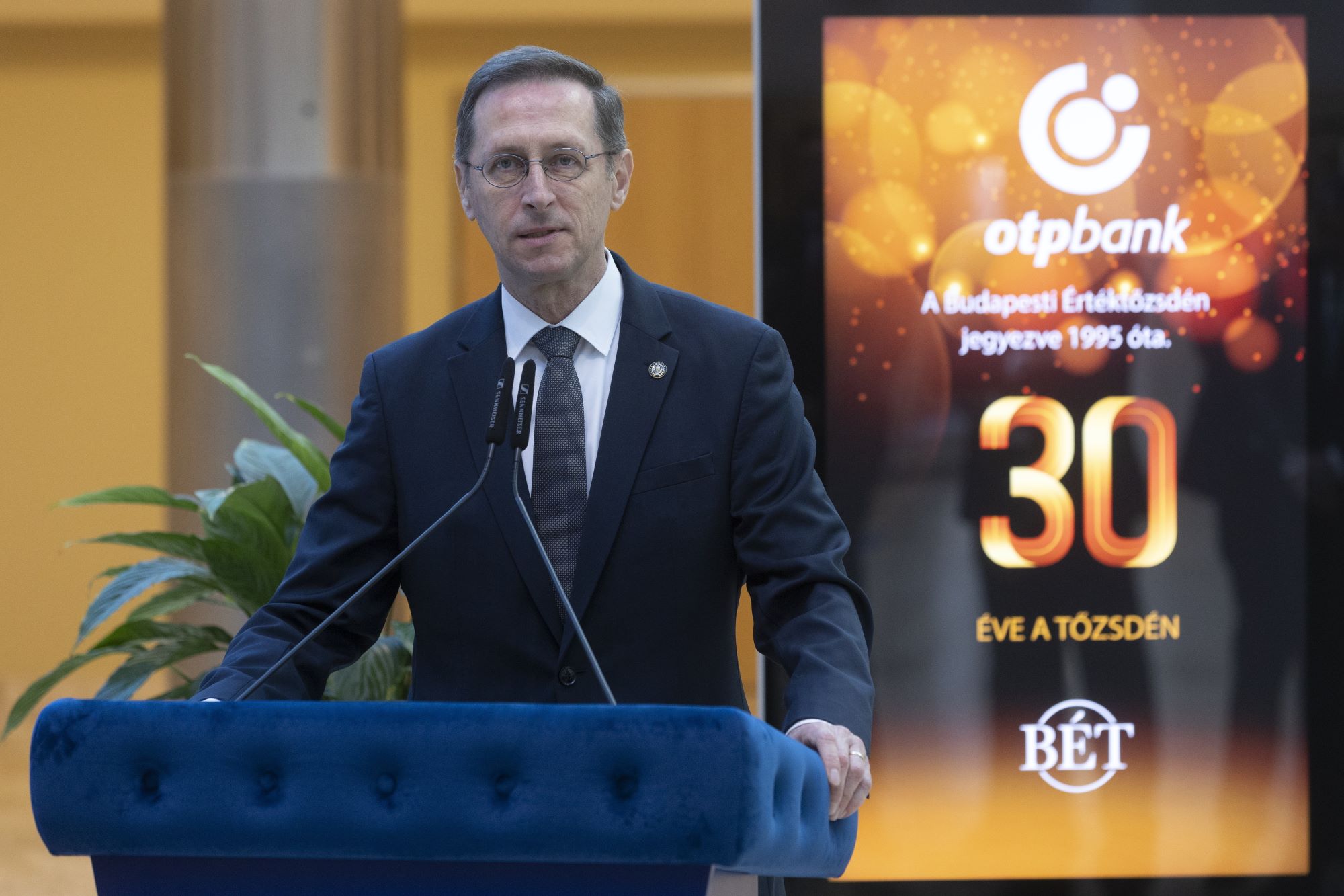 Magyar Péter: Haladéktalanul szólaljon meg Varga Mihály