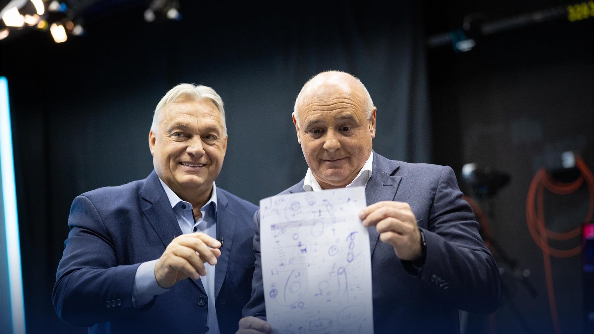 Pulóverre nyomtatta a Kutyapárt Orbán rejtélyes rajzát