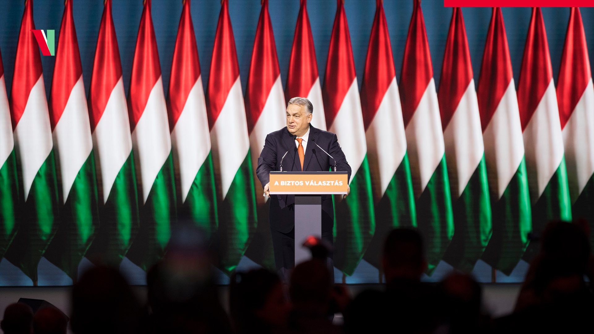 Ha a Fidesz mellé állsz, az se baj, ha két anyád van 