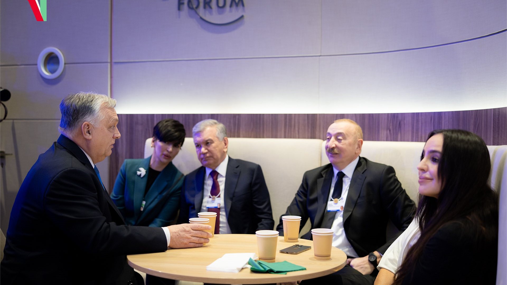 Orbán Zelenszkijnek: „hiába hízelegsz nekem, továbbra sem tudjuk támogatni a háborús erőfeszítéseidet”