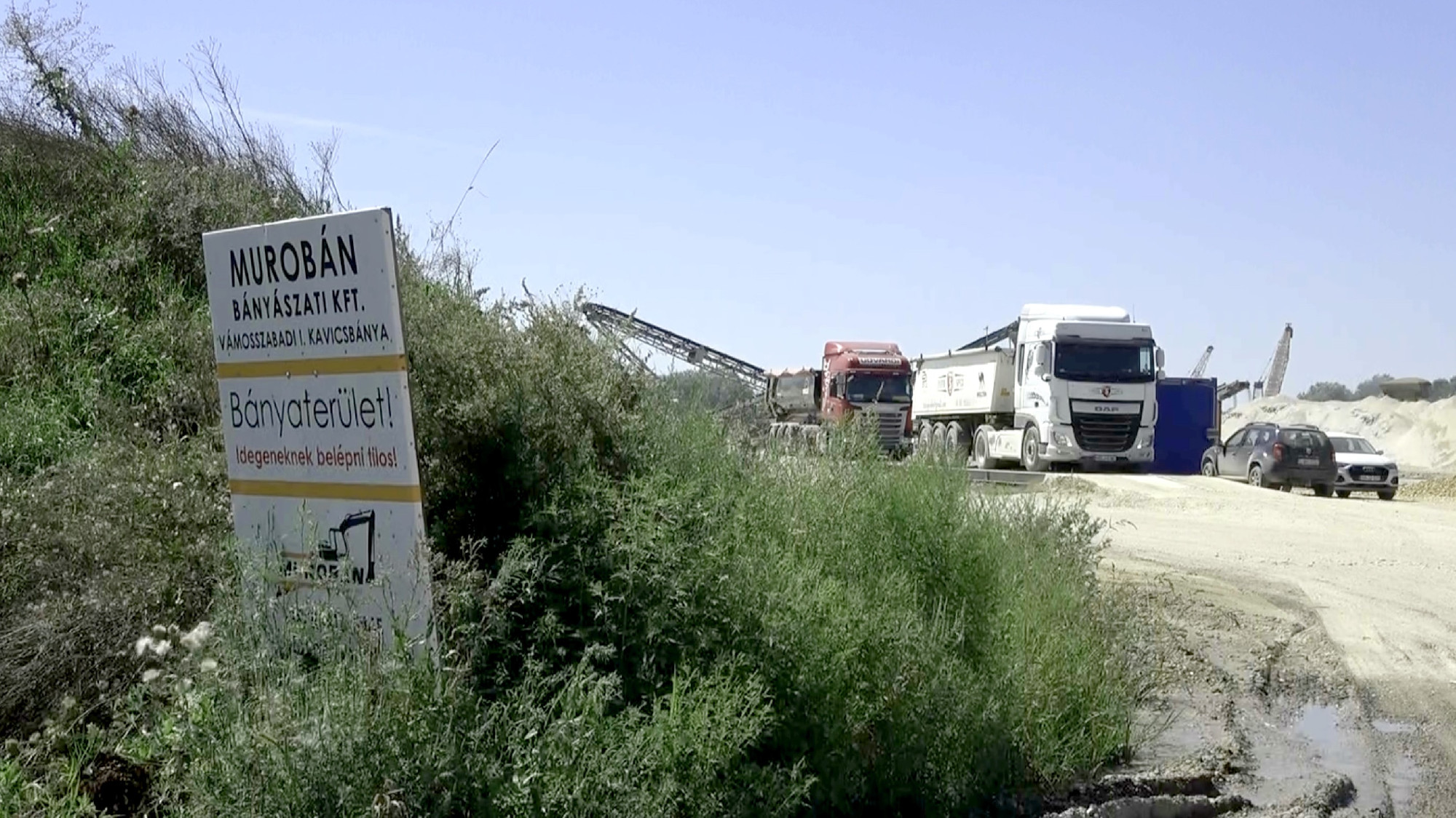 Így csatornázza be Mészáros Lőrinc az M1-es bővítésének közpénzmilliárdjait az Orbán családhoz