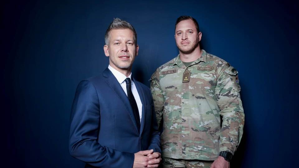 Előlépteti, de meg is fenyíti Pálinkás Szilvesztert a honvédelmi miniszter