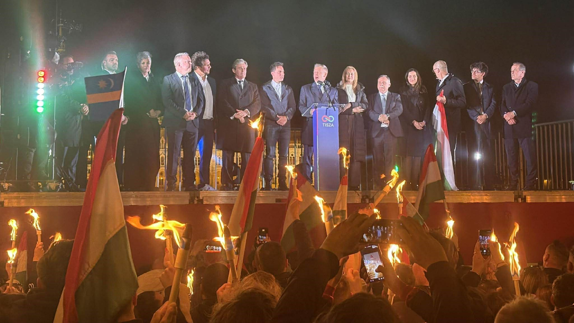 Tiszás fiatalok az eredményvárón: Eufóriát éreztünk Orbán vereséget elismerő beszéde alatt