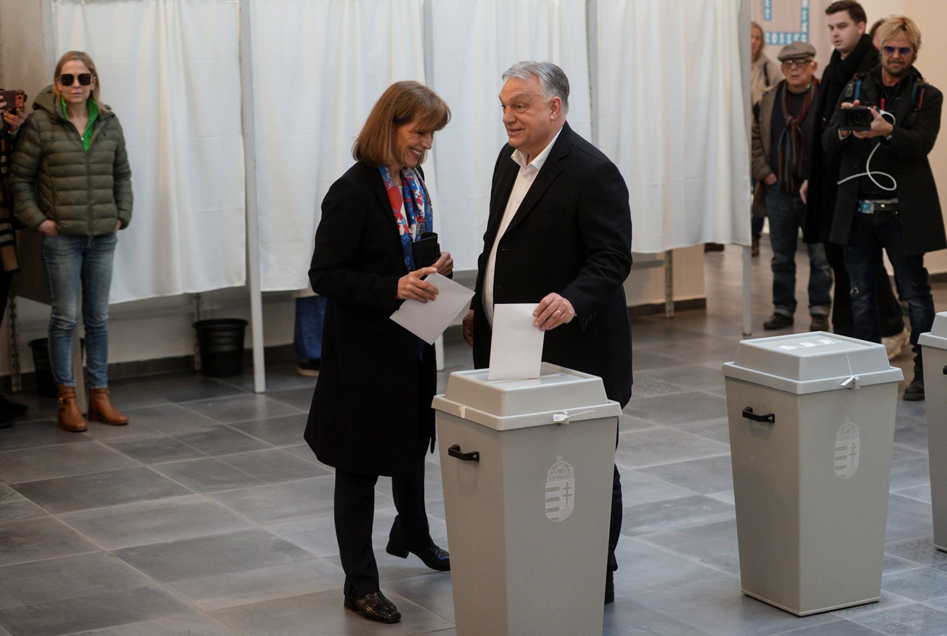 Mélyütés a mélyállamnak