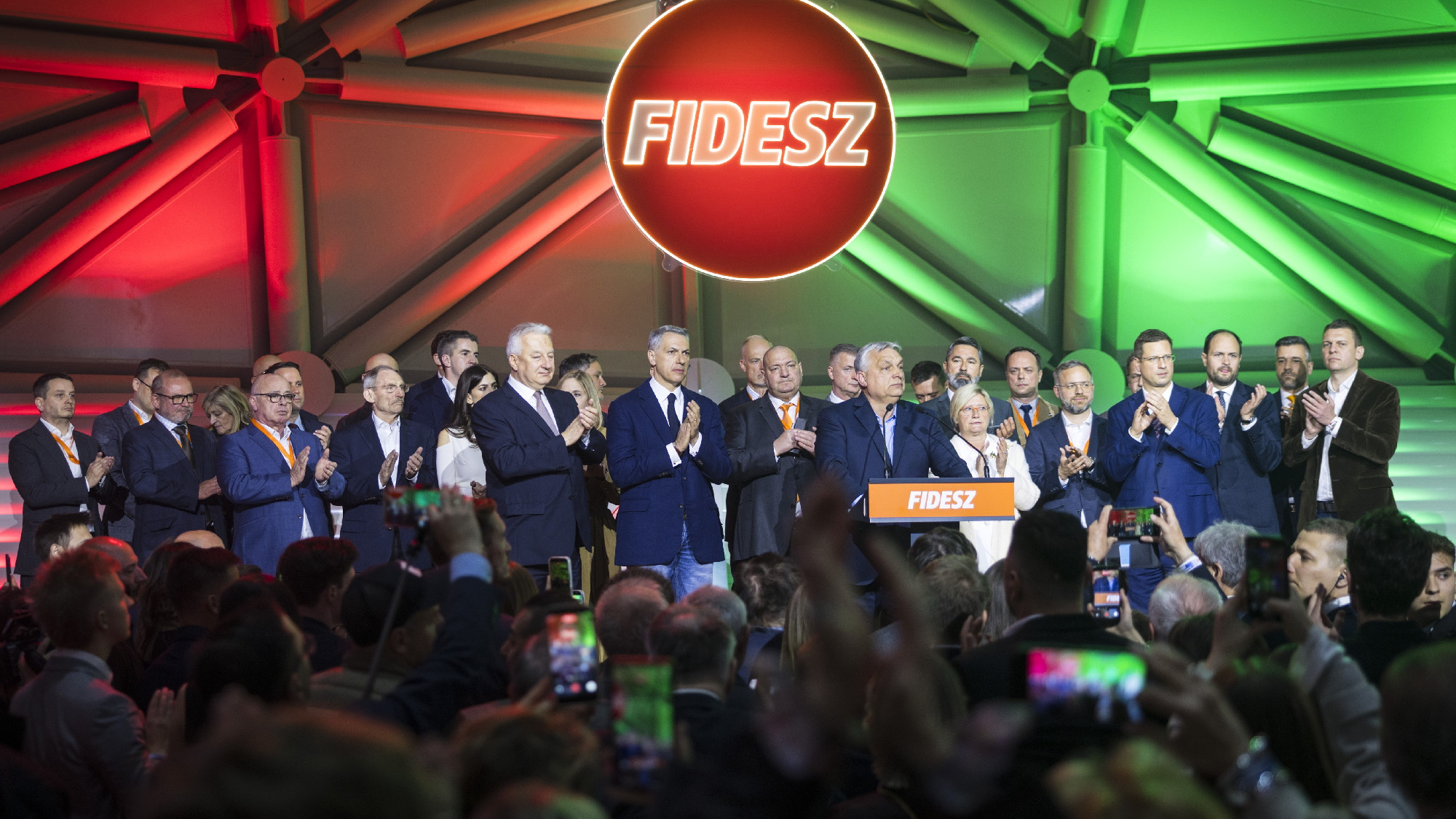 Népszavazást kezdeményeztek arról, hogy a Fidesz soha többé ne indulhasson választáson