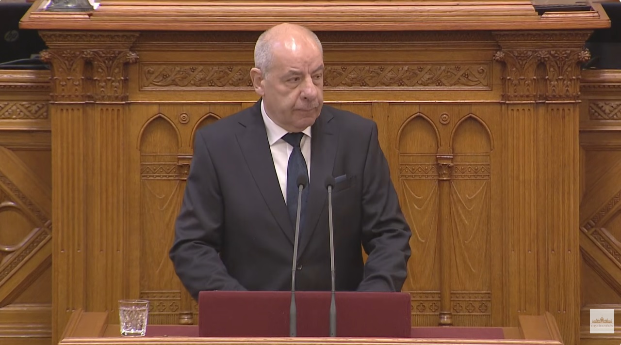 Reagált a Sándor-palota Magyar Péter felszólítására