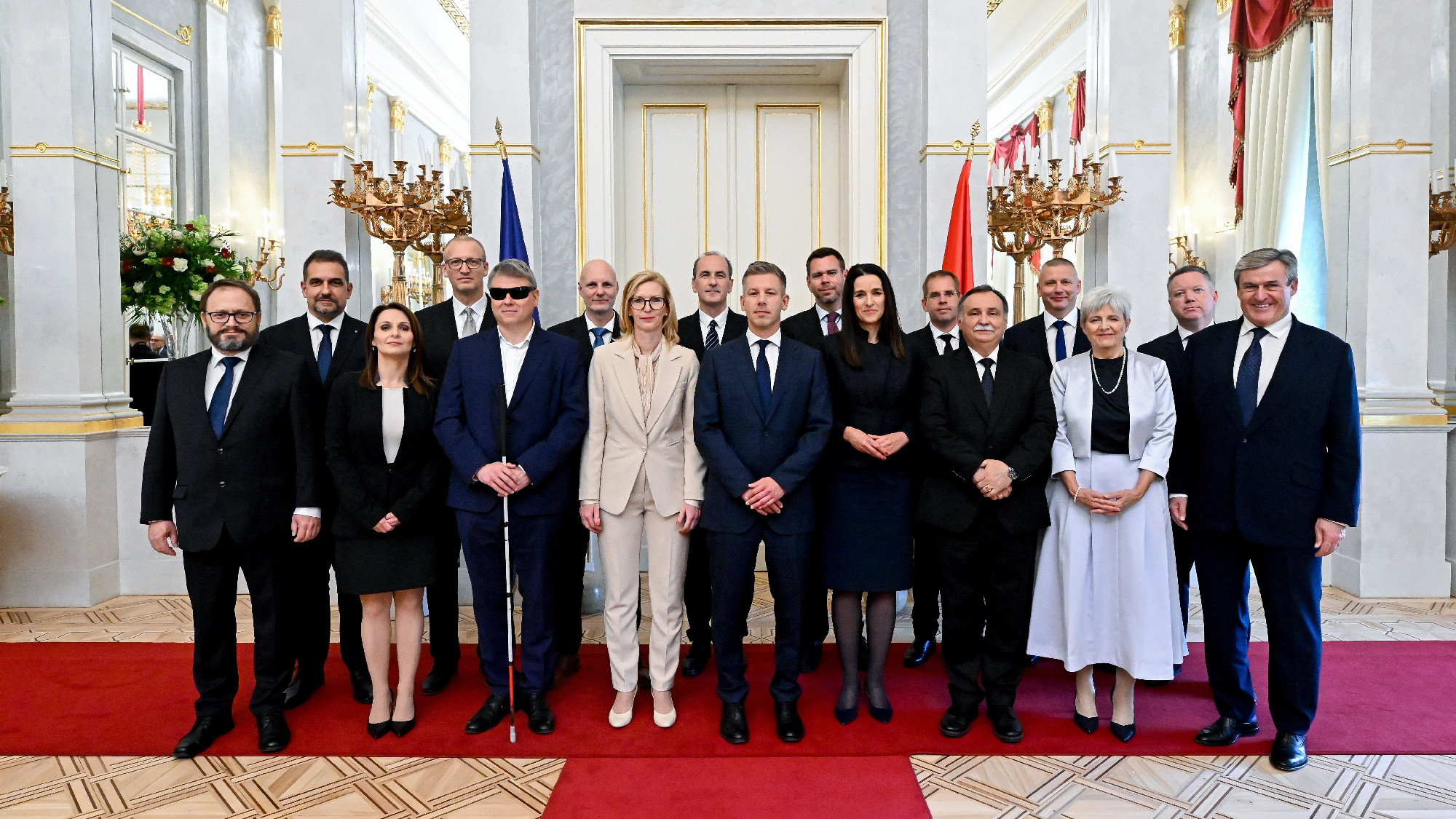 Sulyok Tamás kinevezte az új minisztereket, de csak egy valakivel készült közös fotója