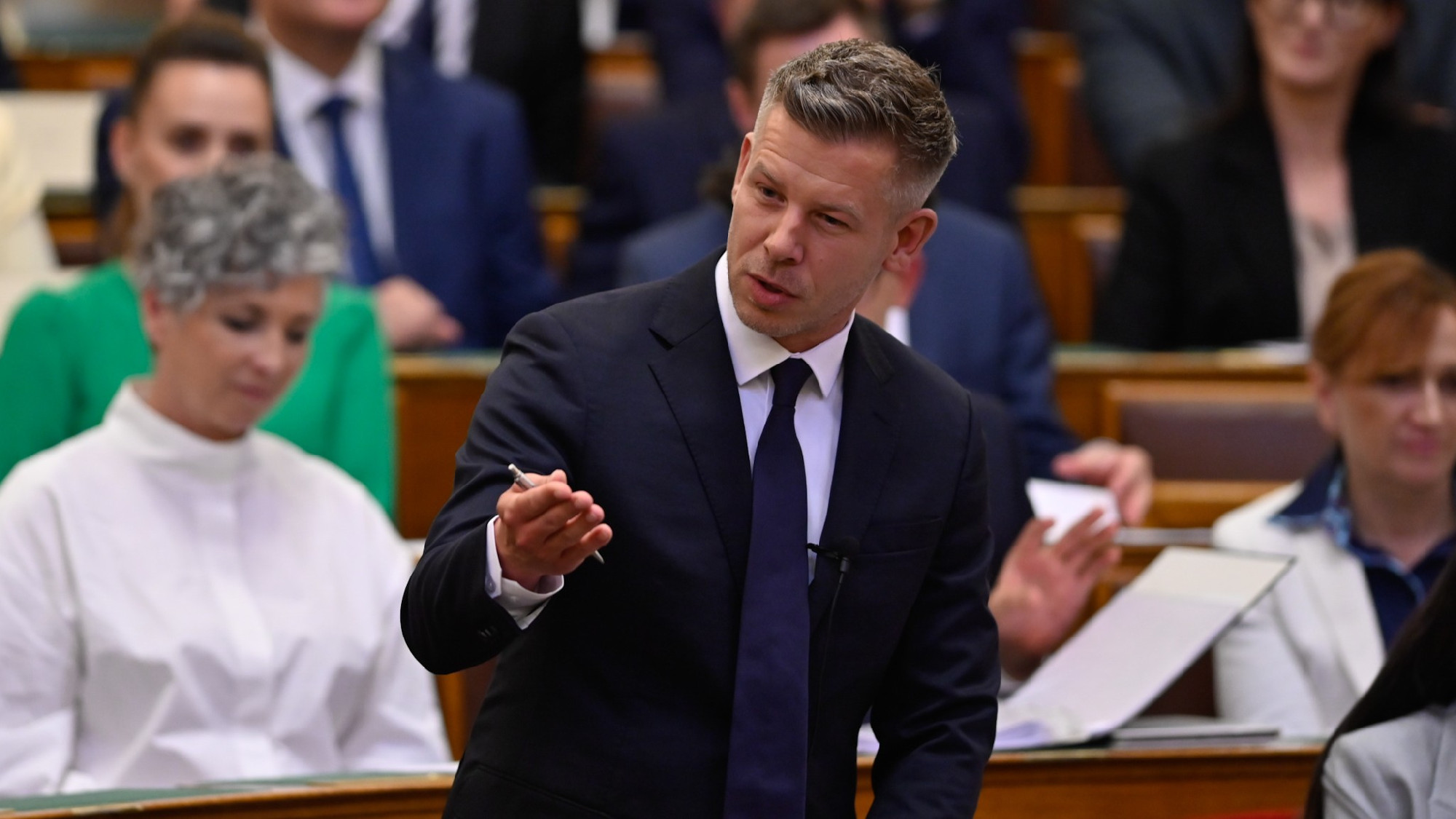 Jövő hét elején is lesz rendkívüli parlamenti ülés