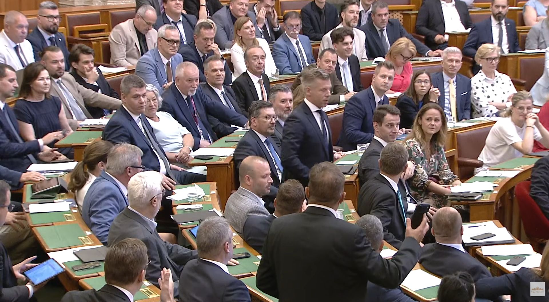 Magyar Péteré nagyobb, mint Pócs Jánosé