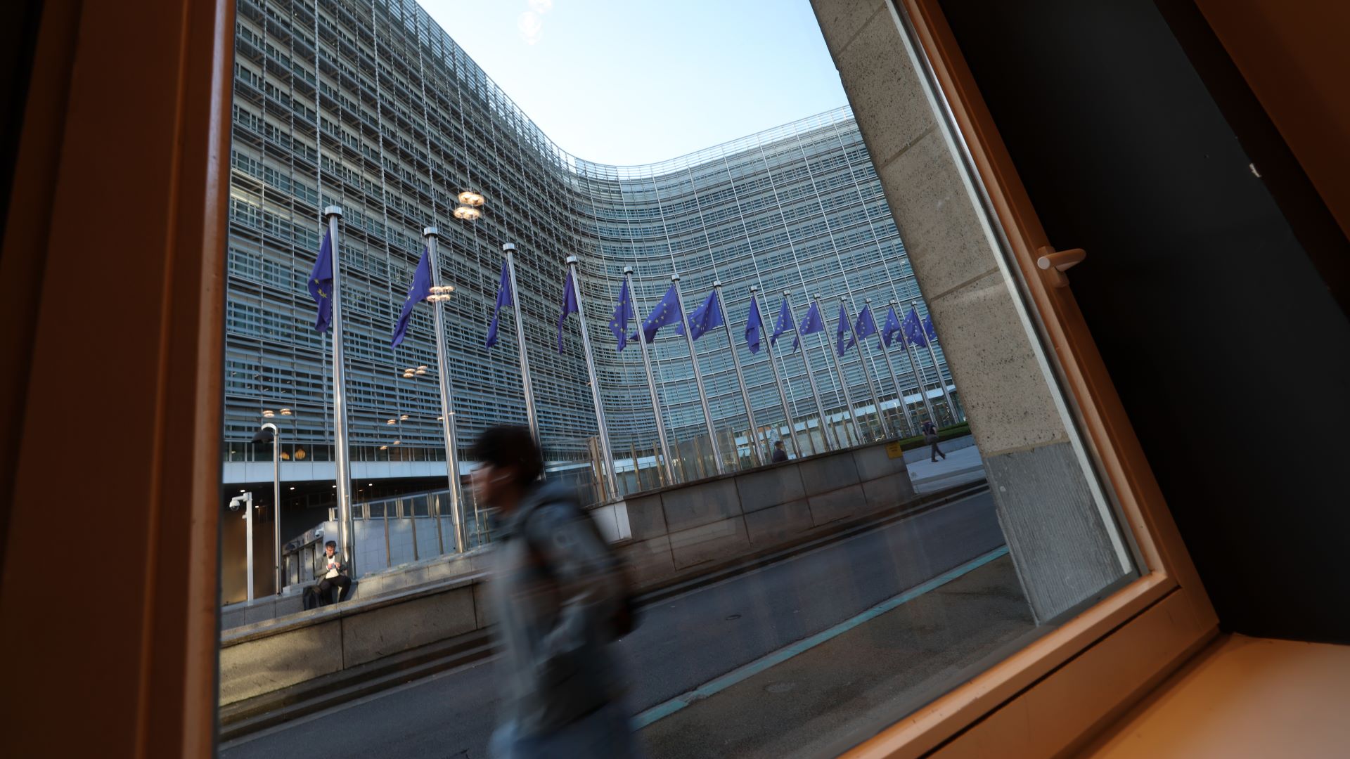 Közel 2000 milliárd euróról vitáznak az EU-ban