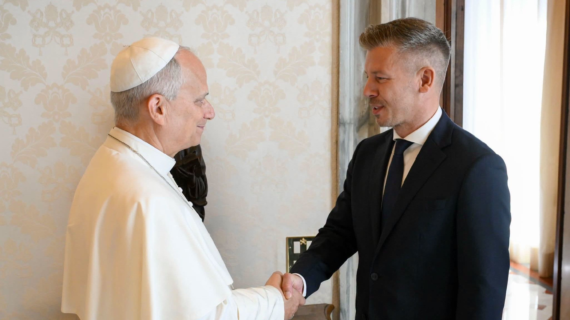 XIV. Leó pápa fogadta Magyar Pétert, a mesterséges intelligenciáról is beszélgettek