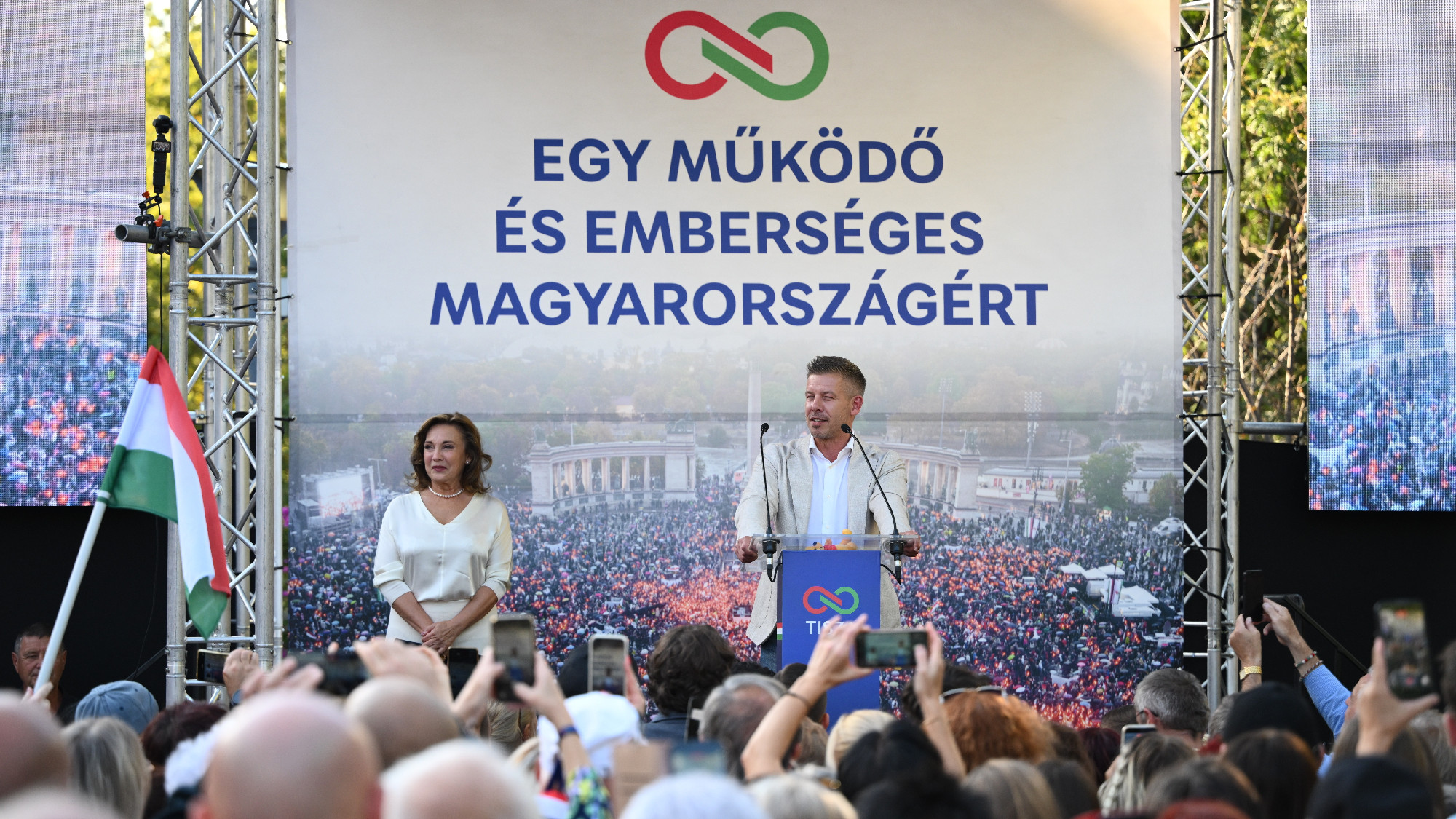 Magyar Péter: Nagy lehet a cidri most néhány elvtársnál a kastélyokban