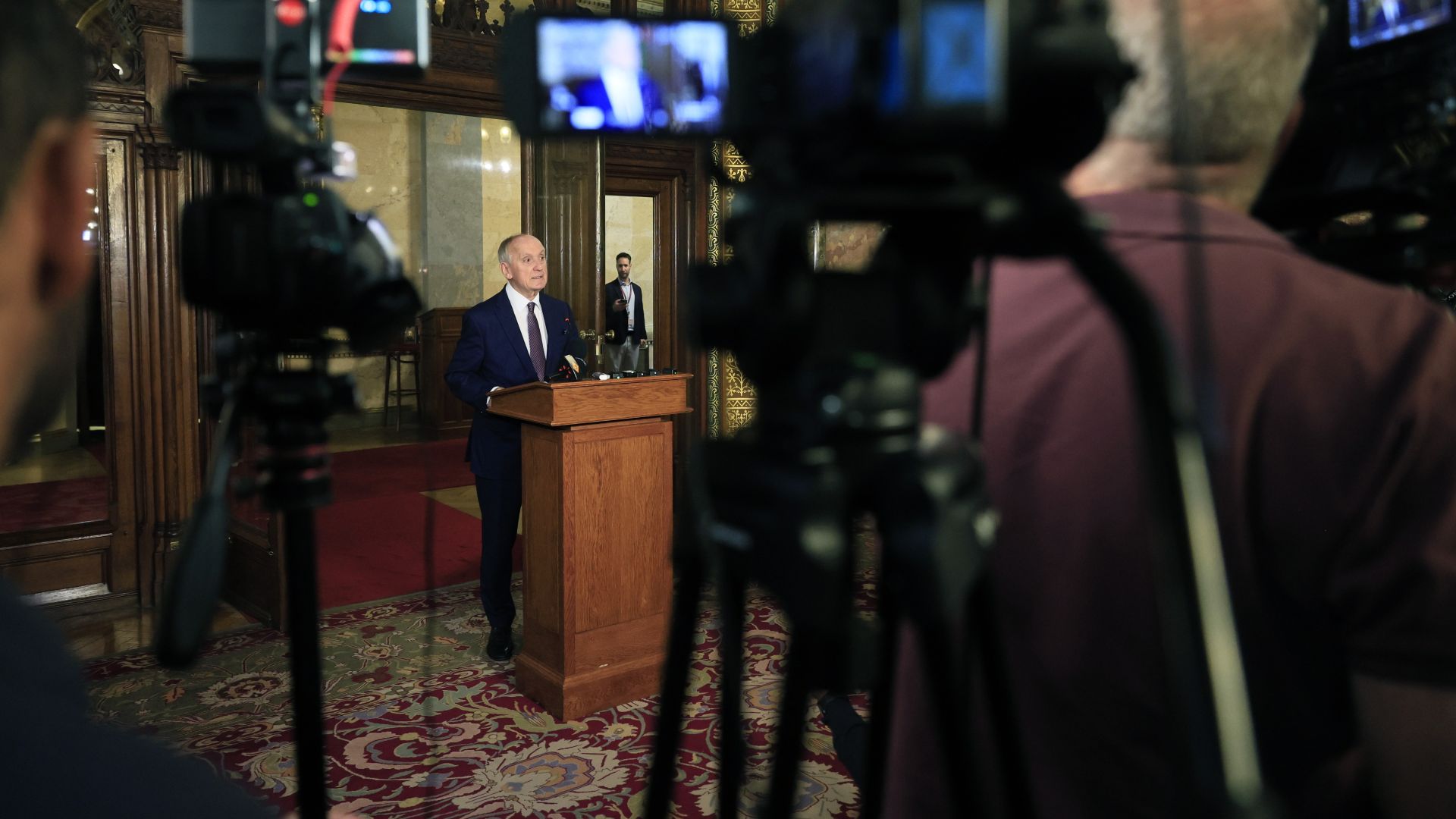 Baka András bejelentette, hogy új jelöltet állít a legfőbb ügyészség élére