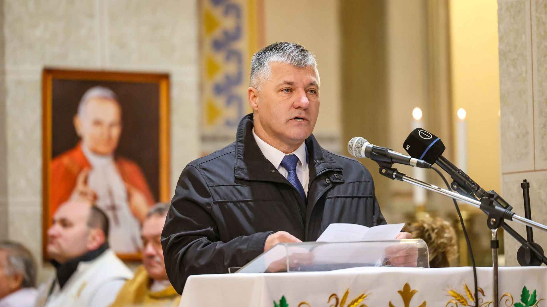 Lemondott a Tolna megyei közgyűlés Fidesz–KDNP-s elnöke, minden politikai tisztségétől megválik