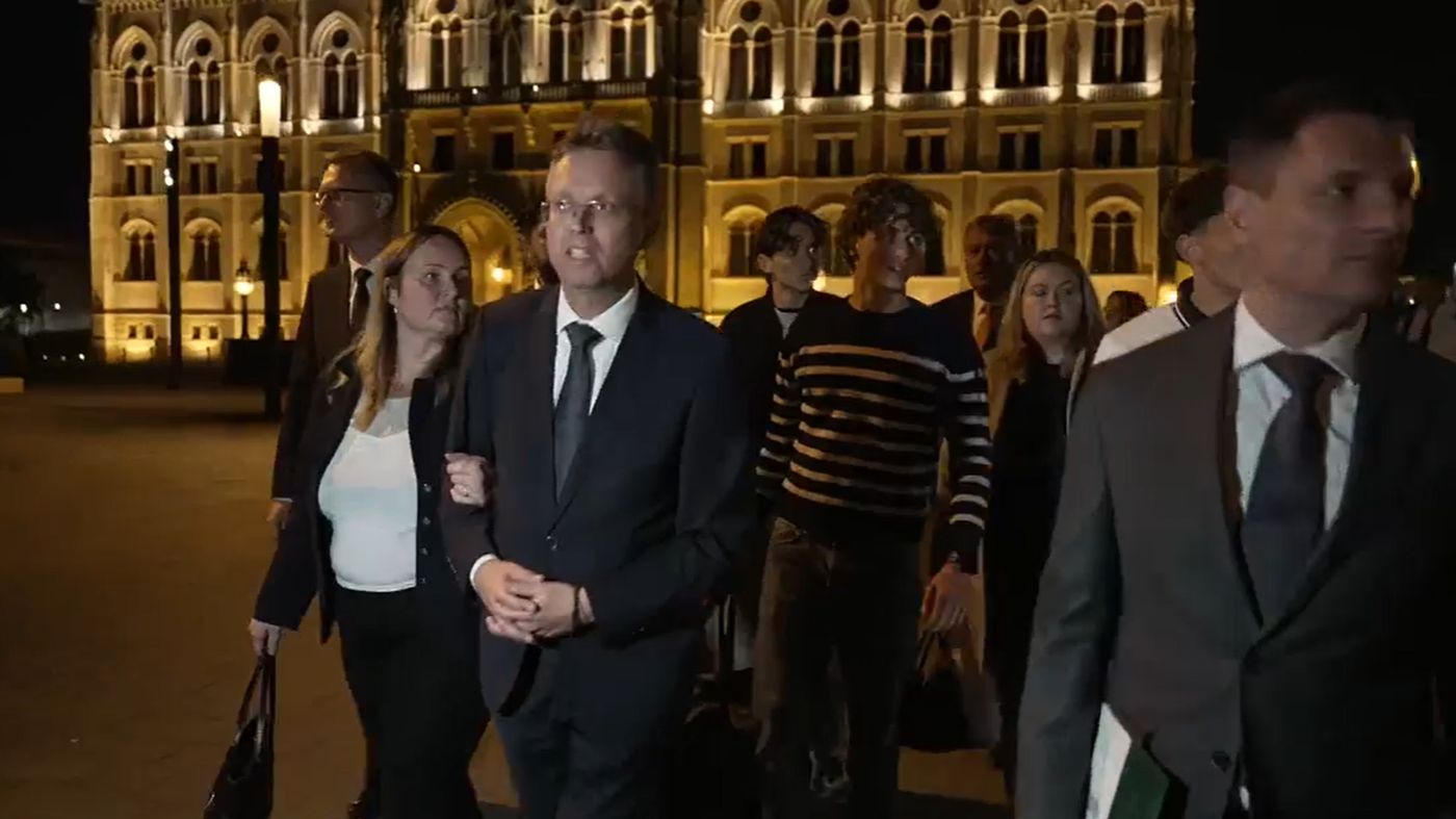 Fejezze be a Fidesz az abszolút filmszínházat, és vállalja a következményeket!