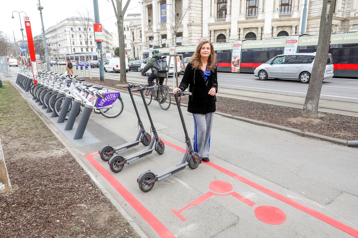 Így szigorít Bécs az e-rollerek használati szabályain