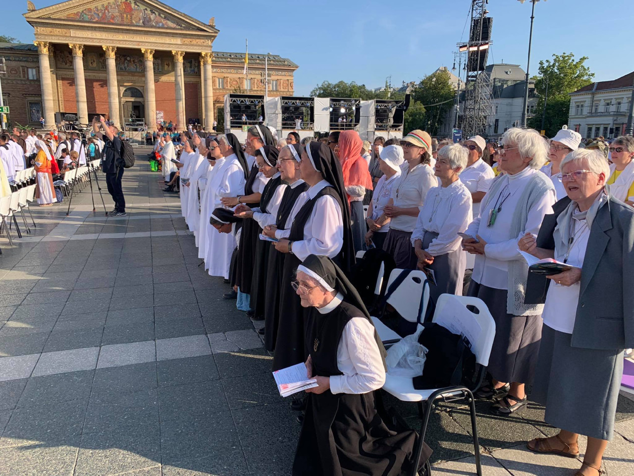 Az 52. Nemzetközi Eucharisztikus Kongresszus megnyitója a Hősök terén (Fotó: Magyar Hang/Gulyás Balázs)
