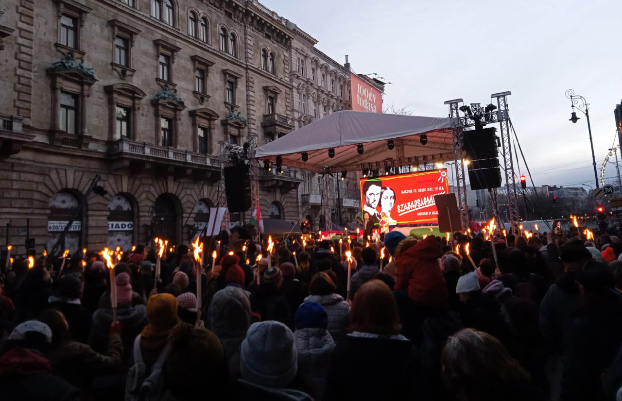 A civilek rendezvénye március 15-én (Fotó: Magyar Hang/Albert Enikő)