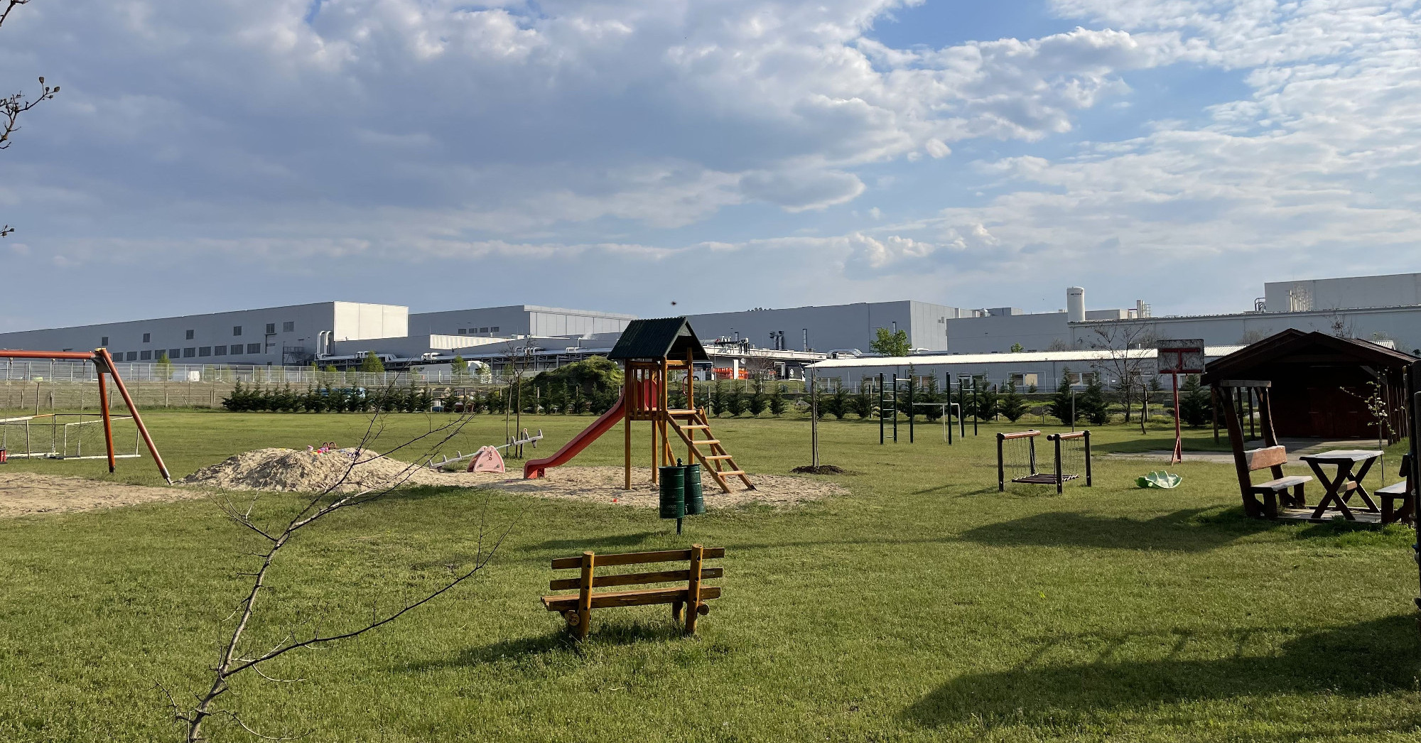 Berendelte a gödi jegyző a helyi Tisza-sziget tagjait, mert a város nevét használják