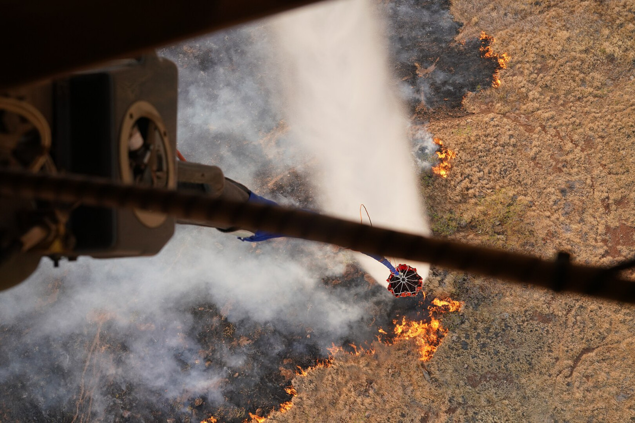 1619px-Hawaii_Army_National_Guard_fighting_Maui_wildfires,_August_9,_2023