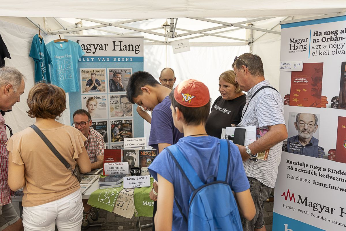 A Magyar Hang sátra a Pozsonyi Pikniken (Fotó: Beliczay László)